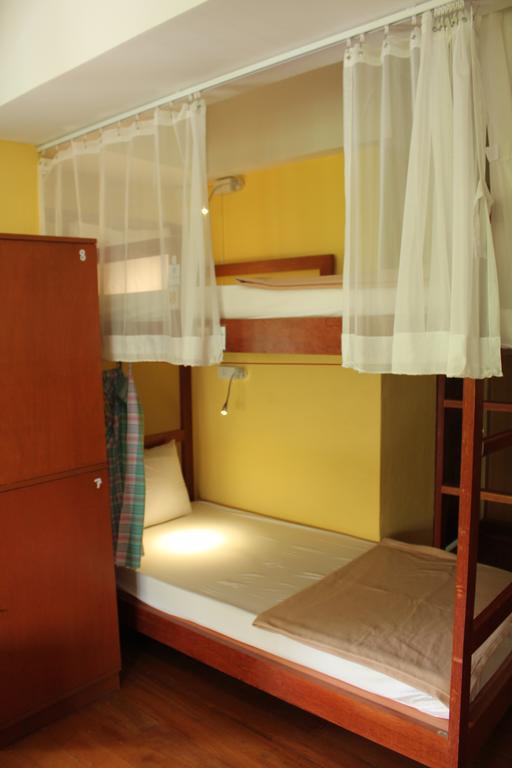 Chanchala Cafe & Hostel Хуа Хин Екстериор снимка