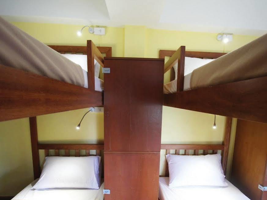 Chanchala Cafe & Hostel Хуа Хин Екстериор снимка