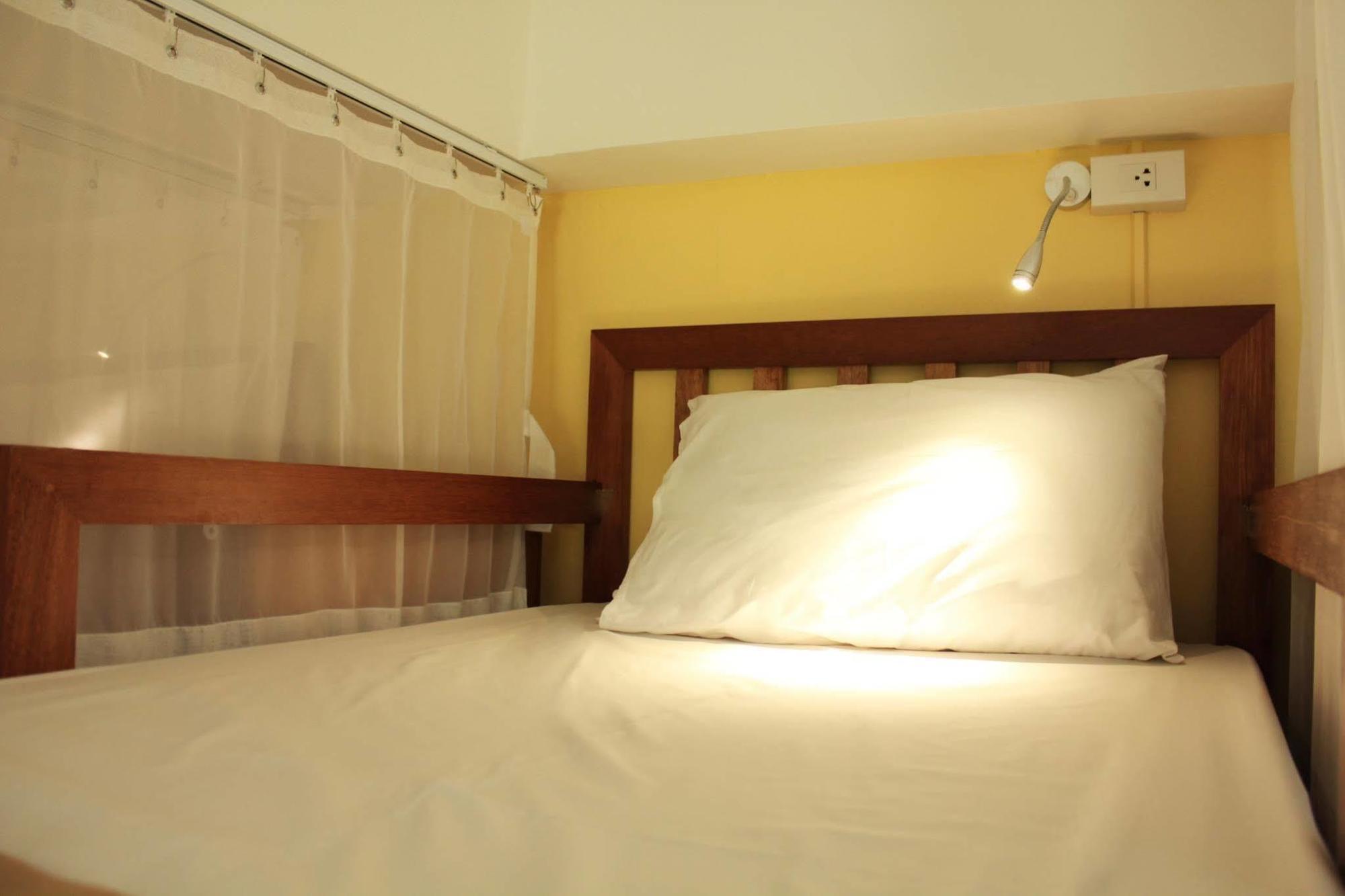 Chanchala Cafe & Hostel Хуа Хин Екстериор снимка